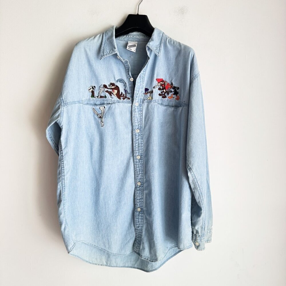 Warner Brothers Studio Store Lightweight Denim Embroidered Cartoon Shirt L - Picture 3 of 7